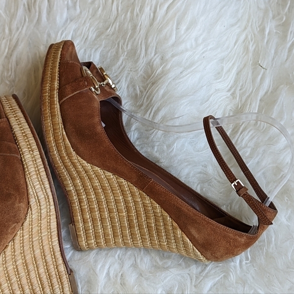 GUCCI Horsebit Wedge Espadrille Sandals - Picture 6 of 15